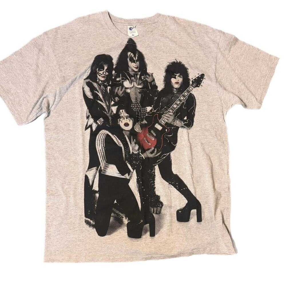 Kiss band tee size xl